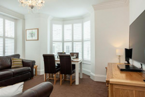 Carlton 2 a large modern Keswick appt with parking